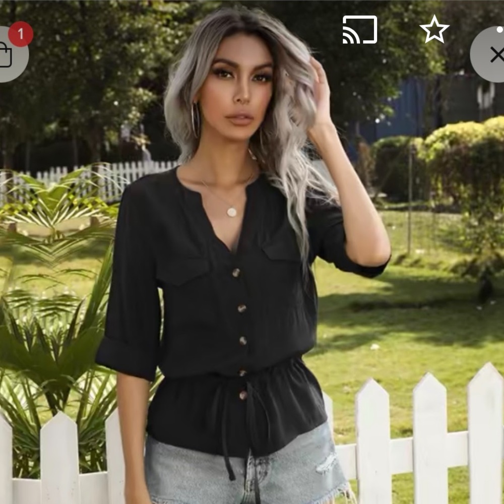 Cute black top